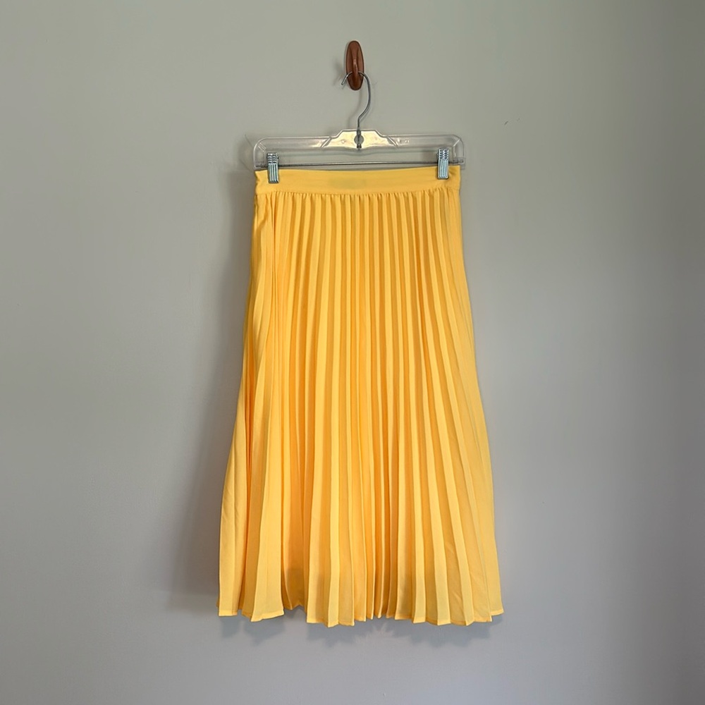 Yellow pleated skirt from F21